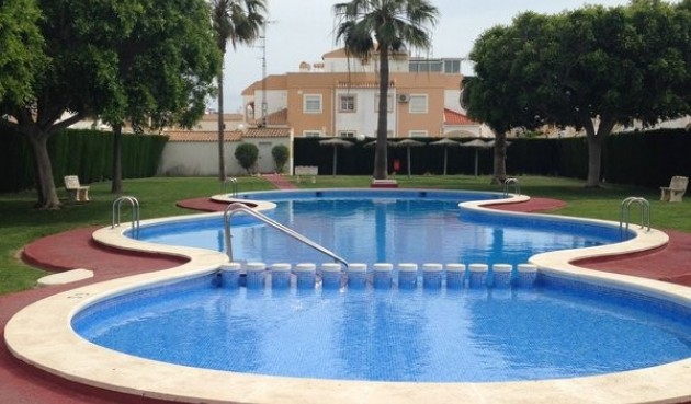 Återförsäljning - Town House -
Torrevieja - Costa Blanca