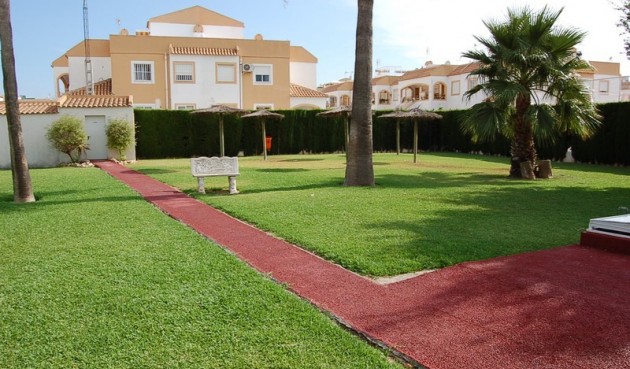Återförsäljning - Town House -
Torrevieja - Costa Blanca