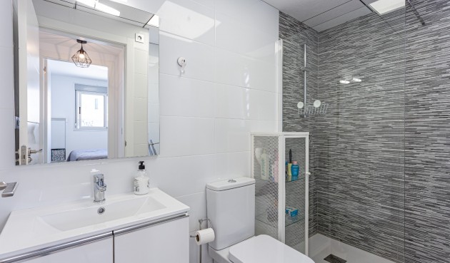 Återförsäljning - Apartment -
Orihuela Costa - Costa Blanca