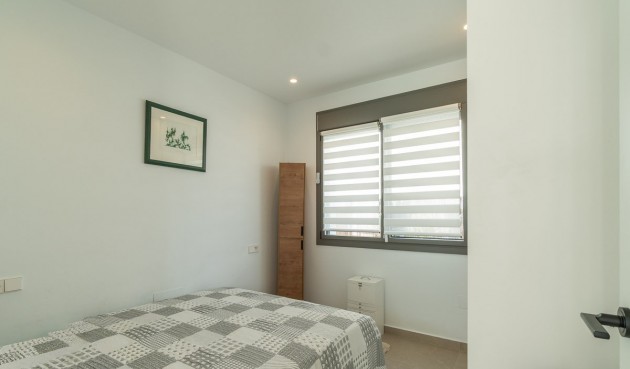 Återförsäljning - Villa -
Orihuela Costa - Costa Blanca