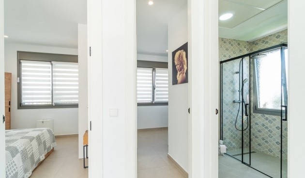 Återförsäljning - Villa -
Orihuela Costa - Costa Blanca