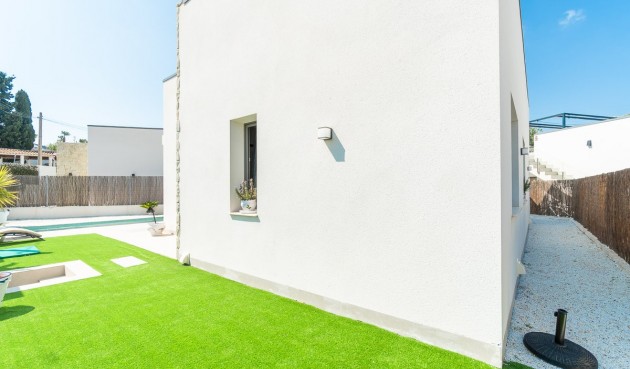 Återförsäljning - Villa -
Orihuela Costa - Costa Blanca