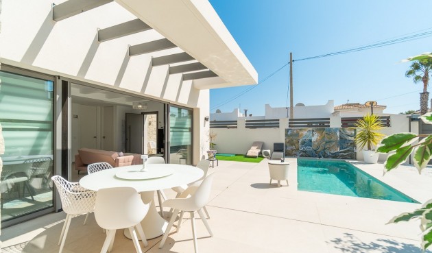 Återförsäljning - Villa -
Orihuela Costa - Costa Blanca