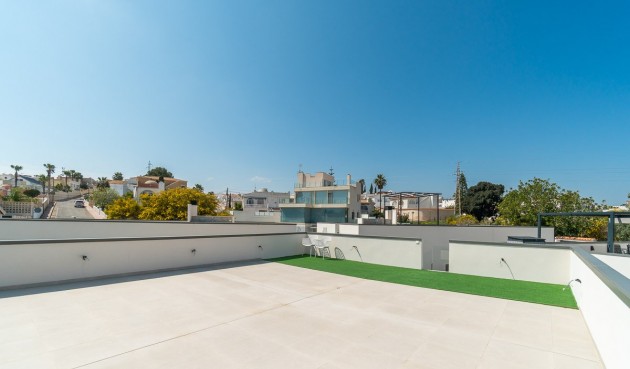 Återförsäljning - Villa -
Orihuela Costa - Costa Blanca