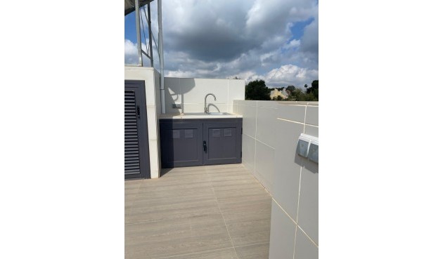 Återförsäljning - Villa -
San Miguel de Salinas - Inland