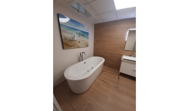 Återförsäljning - Villa -
San Miguel de Salinas - Inland