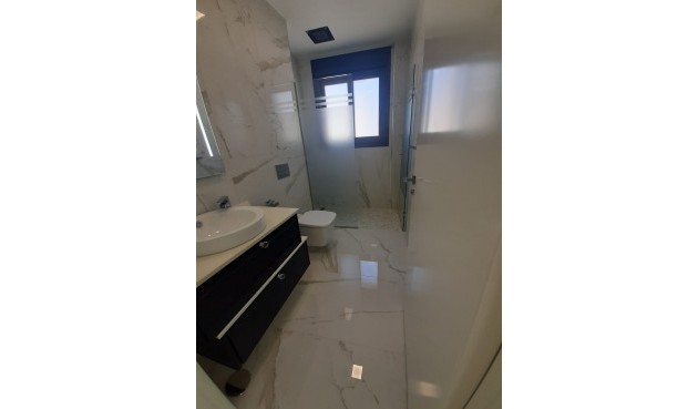 Återförsäljning - Villa -
San Miguel de Salinas - Inland