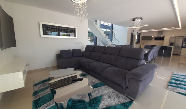 Återförsäljning - Villa -
San Miguel de Salinas - Inland