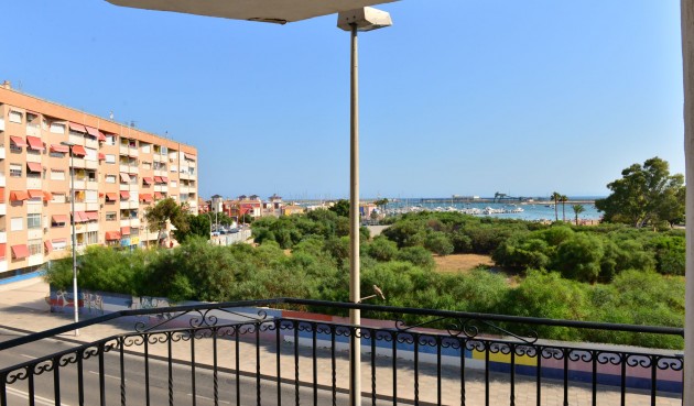 Återförsäljning - Apartment -
Torrevieja - Costa Blanca