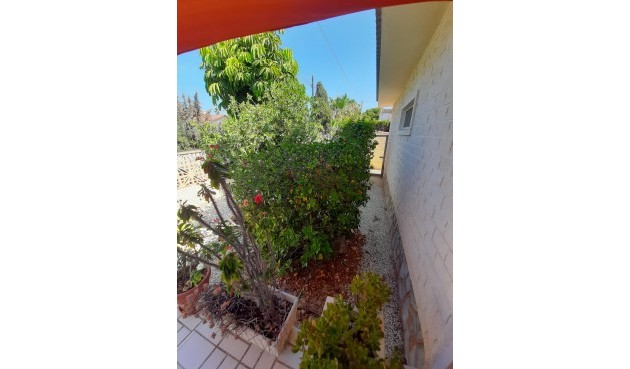 Återförsäljning - Villa -
Orihuela Costa - Costa Blanca