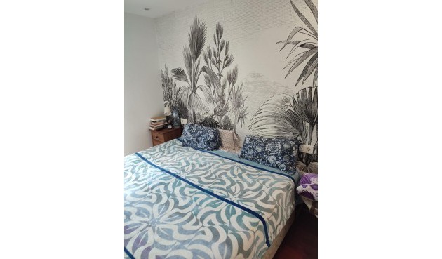 Återförsäljning - Apartment -
Orihuela - Zona Centro