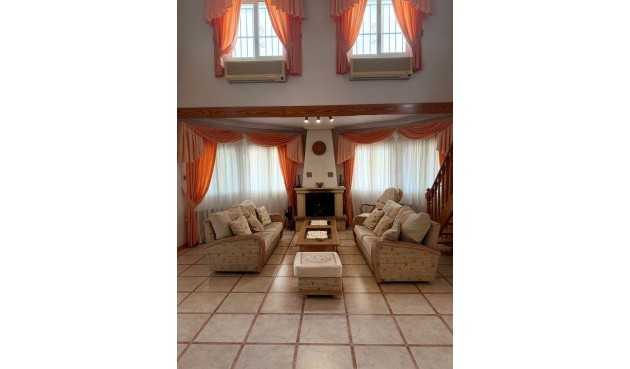 Återförsäljning - Villa -
Playa Flamenca - Costa Blanca