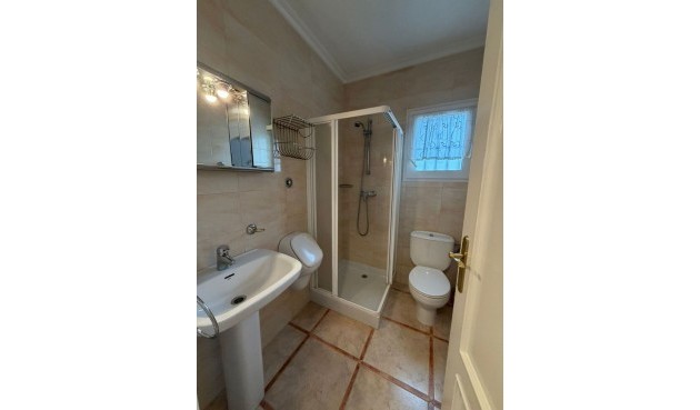 Återförsäljning - Villa -
Playa Flamenca - Costa Blanca