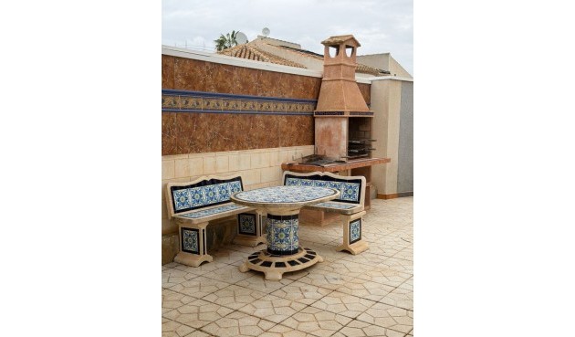 Återförsäljning - Villa -
Playa Flamenca - Costa Blanca