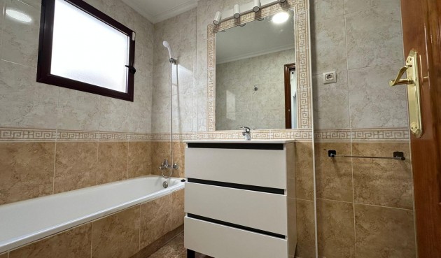 Återförsäljning - Apartment -
Orihuela Costa - Campoamor