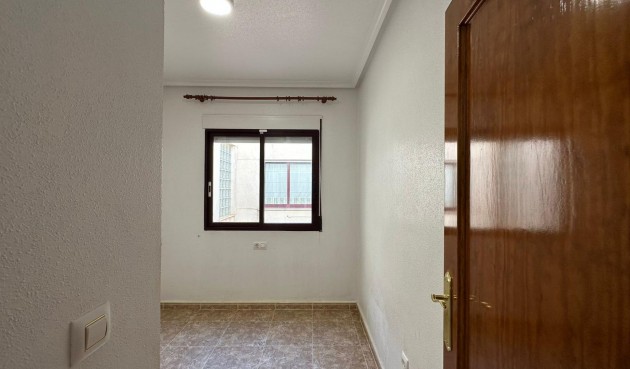 Återförsäljning - Apartment -
Orihuela Costa - Campoamor