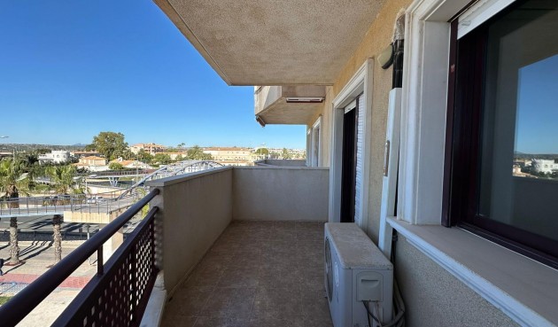 Återförsäljning - Apartment -
Orihuela Costa - Campoamor