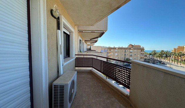 Återförsäljning - Apartment -
Orihuela Costa - Campoamor