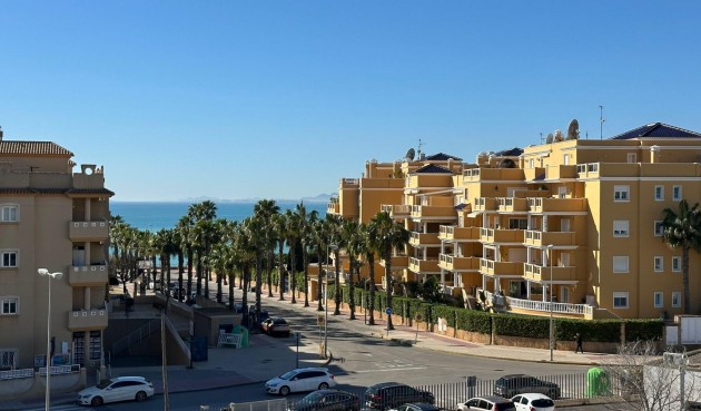 Återförsäljning - Apartment -
Orihuela Costa - Campoamor