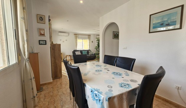 Återförsäljning - Villa -
Benijofar - Benimar 3