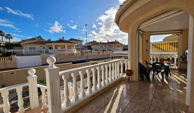 Återförsäljning - Villa -
Benijofar - Benimar 3