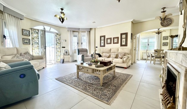 Återförsäljning - Villa -
Pinar de Campoverde - Inland