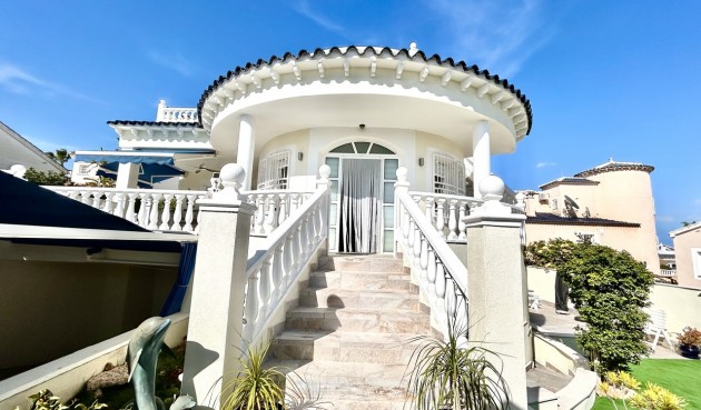 Återförsäljning - Villa -
Pinar de Campoverde - Inland