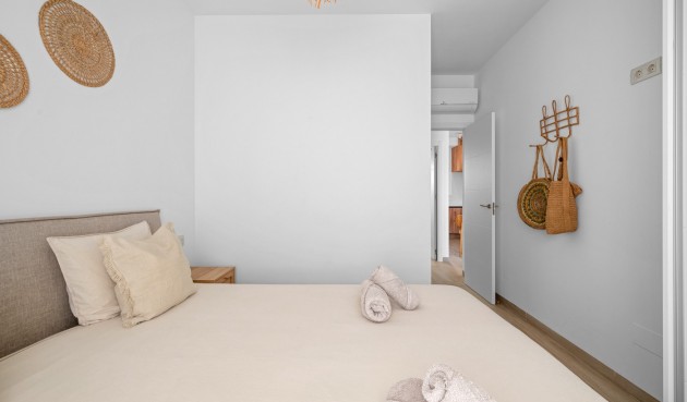 Återförsäljning - Apartment -
San Miguel de Salinas - Inland