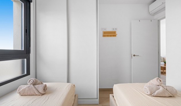 Återförsäljning - Apartment -
San Miguel de Salinas - Inland