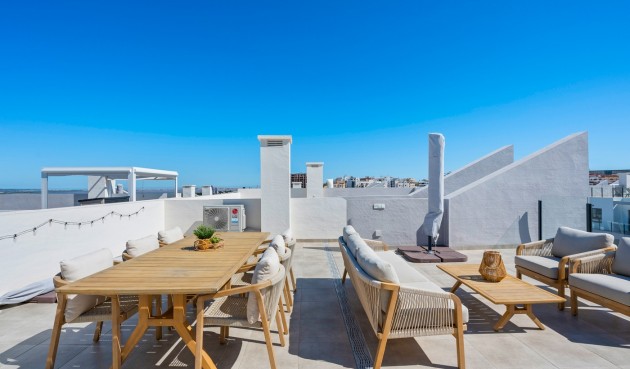 Återförsäljning - Apartment -
San Miguel de Salinas - Inland