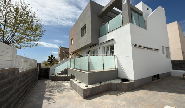 Reventa - Villa -
Torrevieja - Costa Blanca