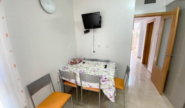 Återförsäljning - Villa -
Roldan - Inland