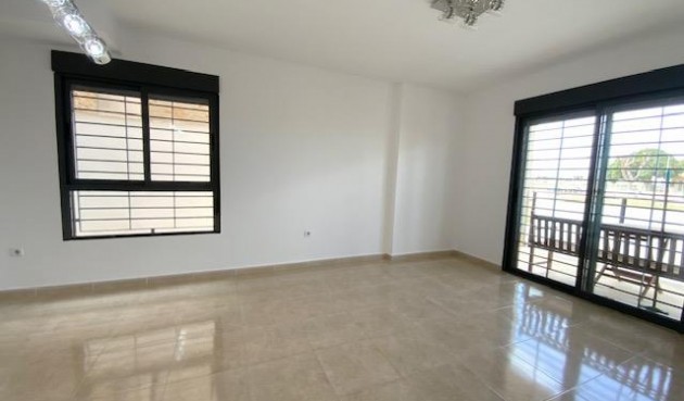 Återförsäljning - Villa -
Roldan - Inland