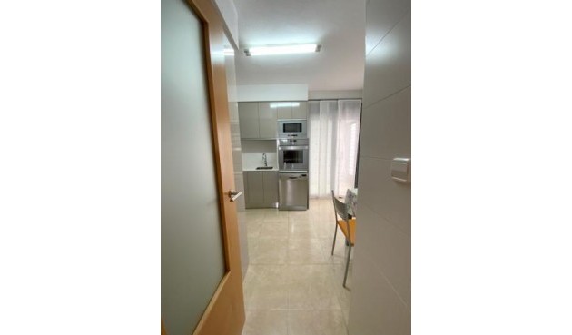 Återförsäljning - Villa -
Roldan - Inland