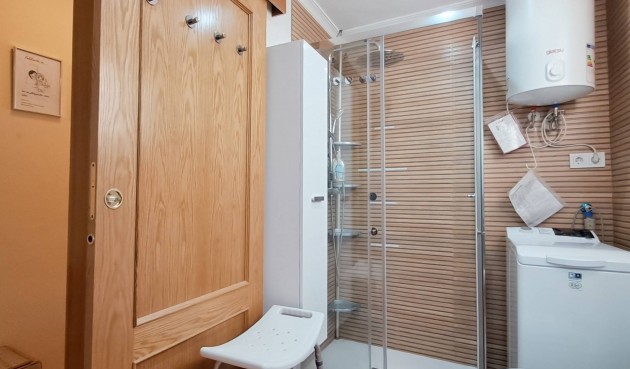 Återförsäljning - Takvåning -
Torrevieja