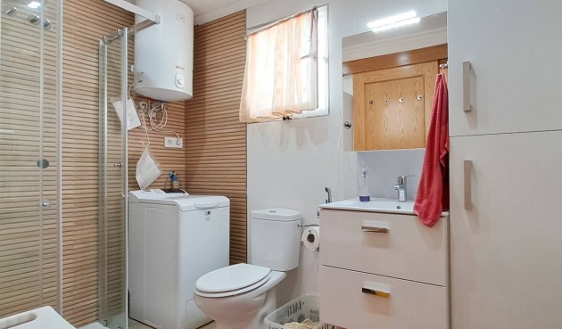 Återförsäljning - Takvåning -
Torrevieja