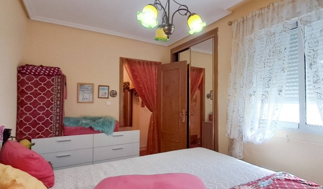 Återförsäljning - Takvåning -
Torrevieja