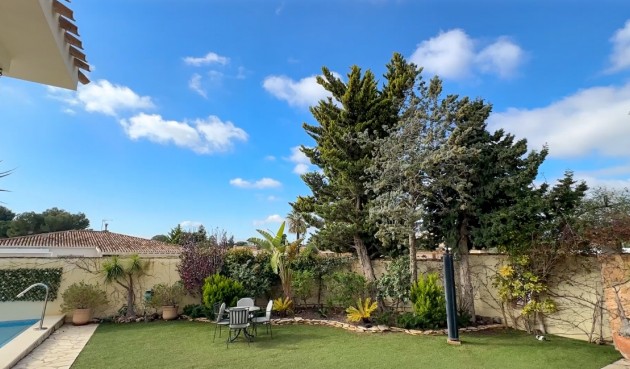 Återförsäljning - Villa -
Dehesa de Campoamor - Costa Blanca