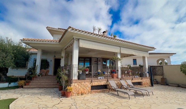 Återförsäljning - Villa -
Dehesa de Campoamor - Costa Blanca