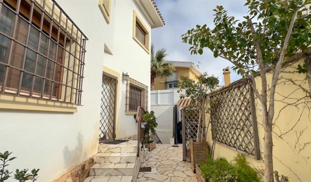 Återförsäljning - Villa -
Dehesa de Campoamor - Costa Blanca