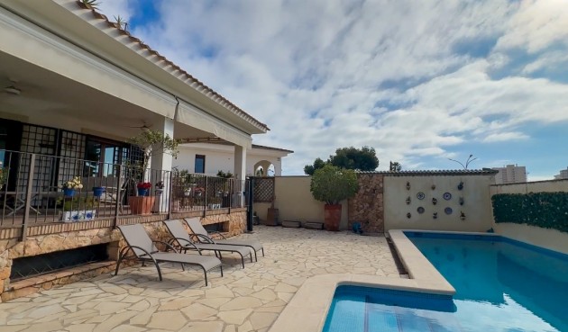 Återförsäljning - Villa -
Dehesa de Campoamor - Costa Blanca