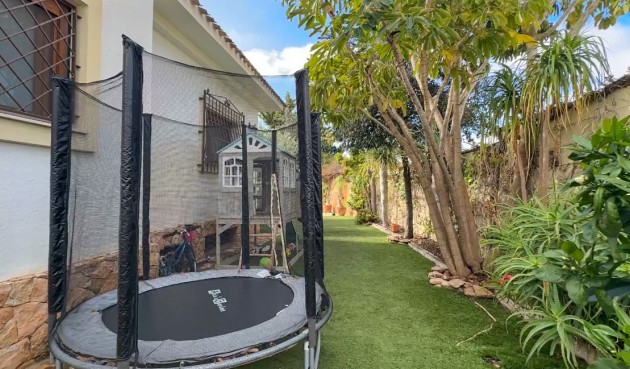 Återförsäljning - Villa -
Dehesa de Campoamor - Costa Blanca