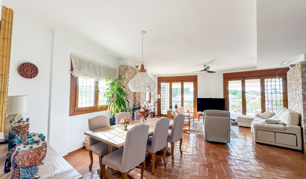 Återförsäljning - Villa -
Dehesa de Campoamor - Costa Blanca