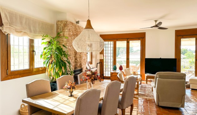 Återförsäljning - Villa -
Dehesa de Campoamor - Costa Blanca