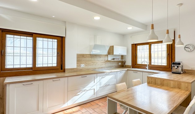 Återförsäljning - Villa -
Dehesa de Campoamor - Costa Blanca