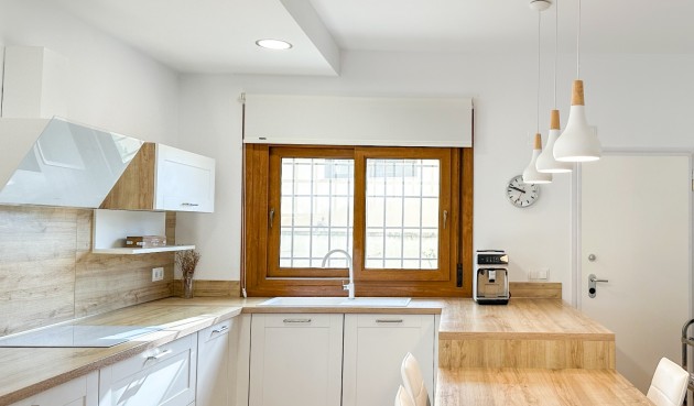 Återförsäljning - Villa -
Dehesa de Campoamor - Costa Blanca