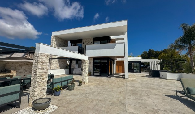 Återförsäljning - Villa -
Orihuela Costa - Costa Blanca