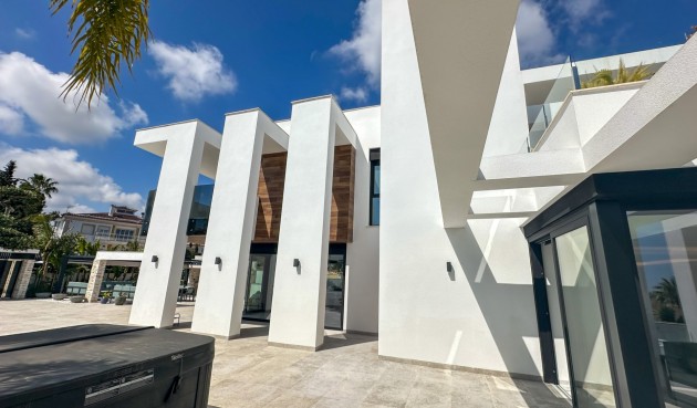 Återförsäljning - Villa -
Orihuela Costa - Costa Blanca