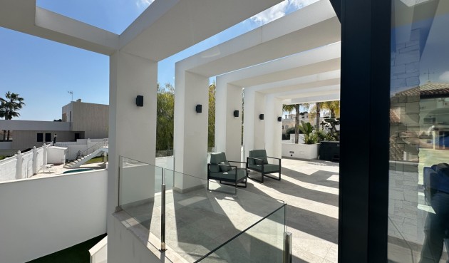 Återförsäljning - Villa -
Orihuela Costa - Costa Blanca