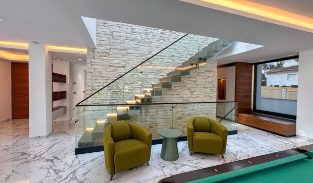 Återförsäljning - Villa -
Orihuela Costa - Costa Blanca